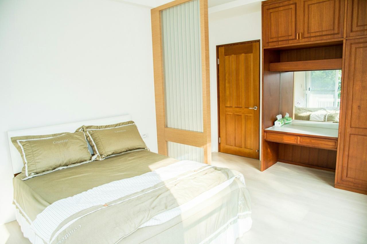 Mountain Homestay 6-8人包棟民宿 Xinhua Dış mekan fotoğraf