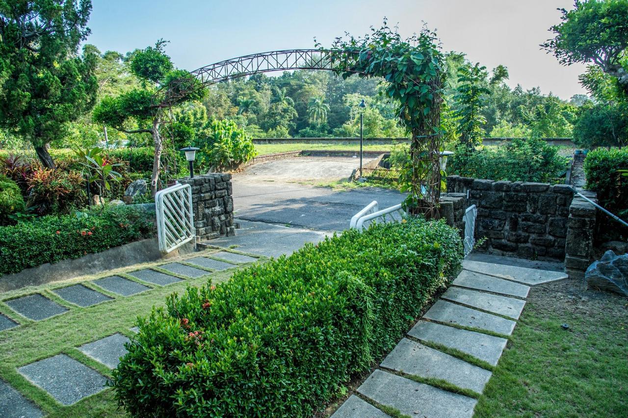 Mountain Homestay 6-8人包棟民宿 Xinhua Dış mekan fotoğraf